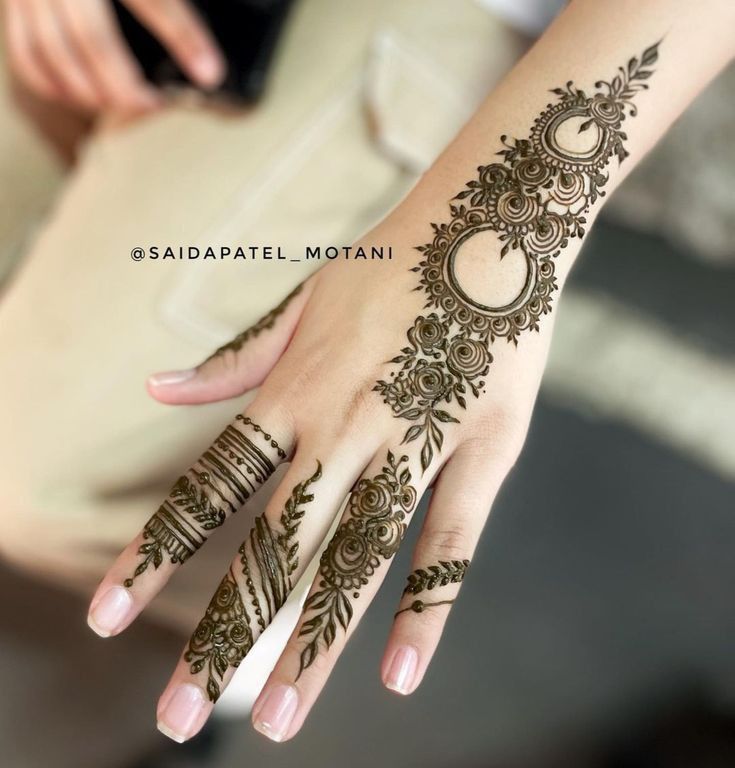 Easy Mehndi Design Beautiful (34) Easy Mehndi Design Beautiful (34)