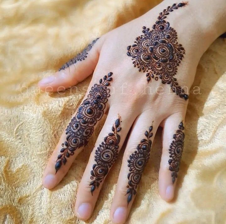 New Simple Mehndi Design (32)