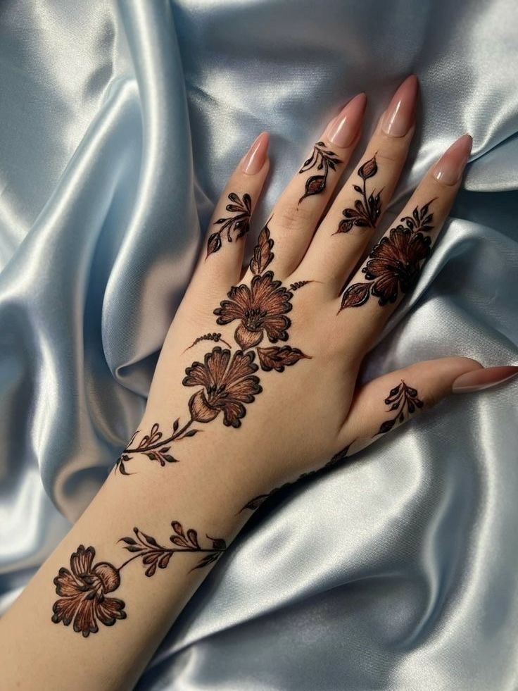 New Simple Mehndi Design (41)