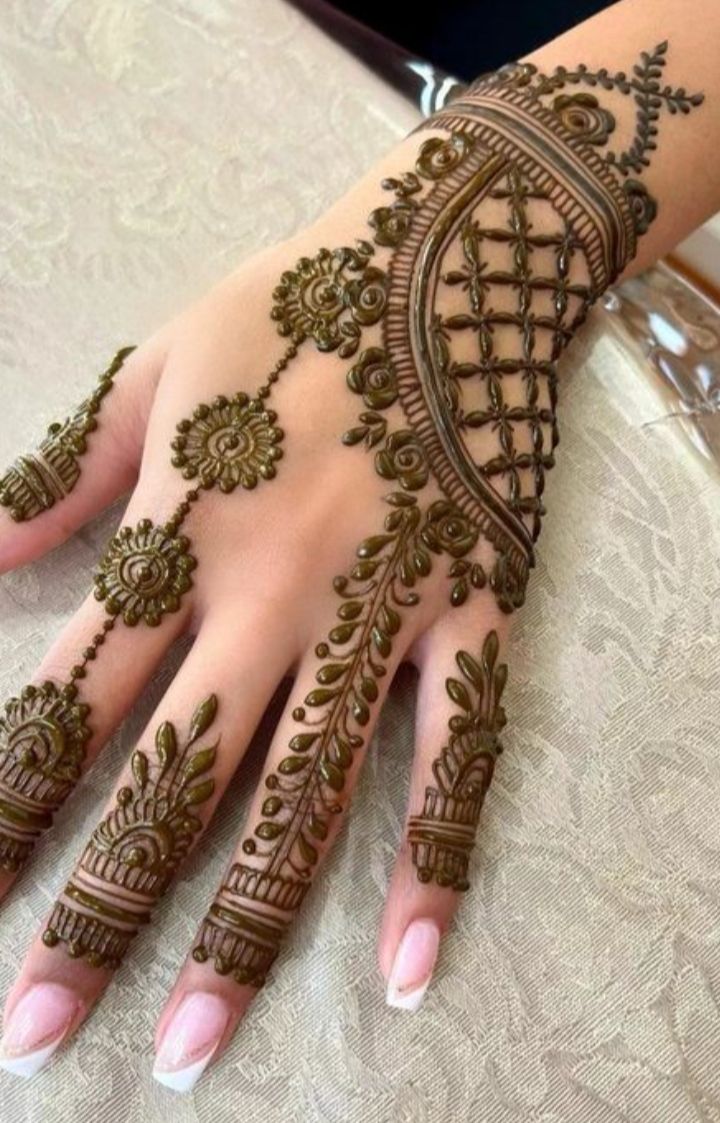 Punjabi Royal Mehndi Design (48) Punjabi Royal Mehndi Design (48)