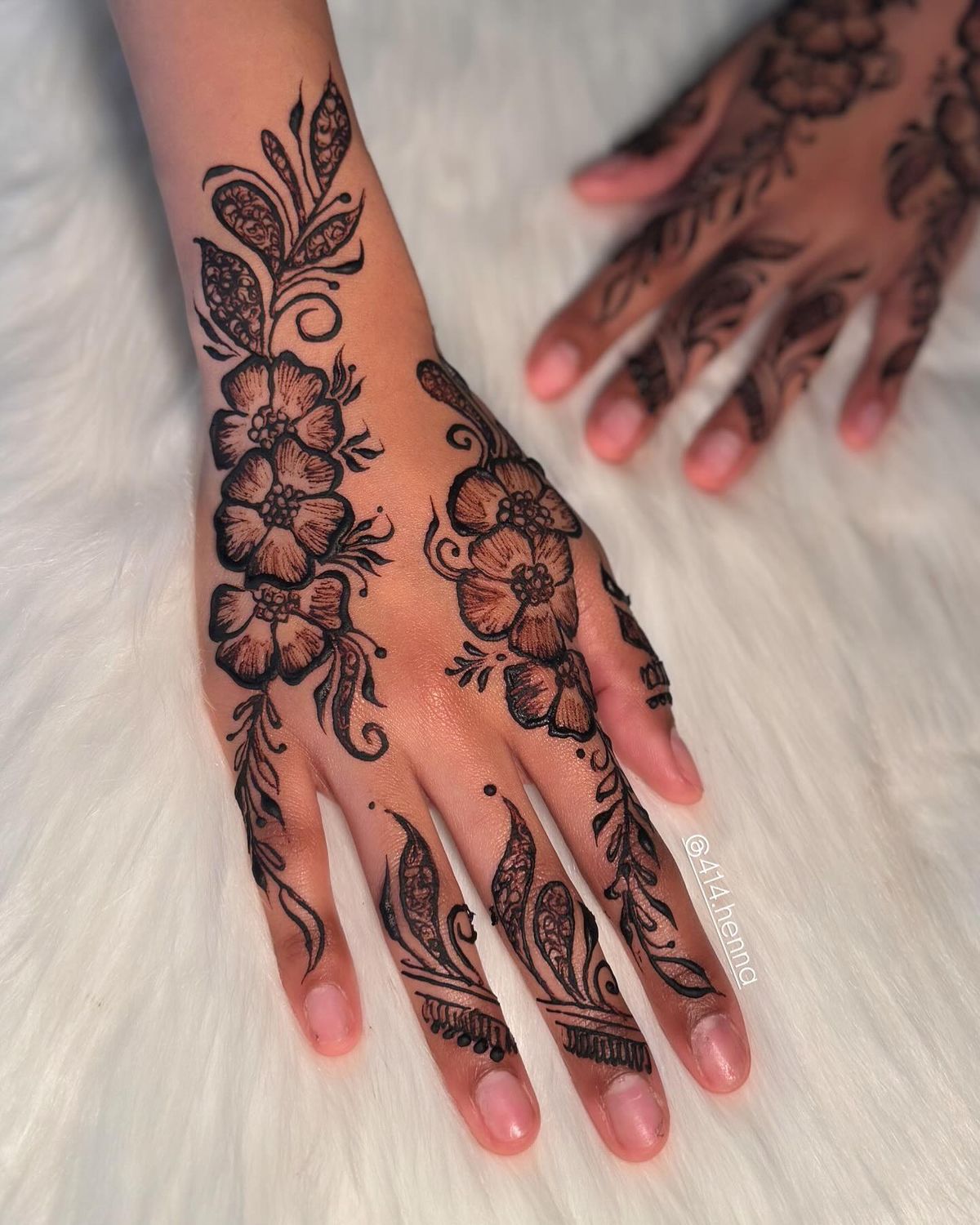Royal Easy and Beautiful Mehndi Design (20) Royal Easy and Beautiful Mehndi Design (20)