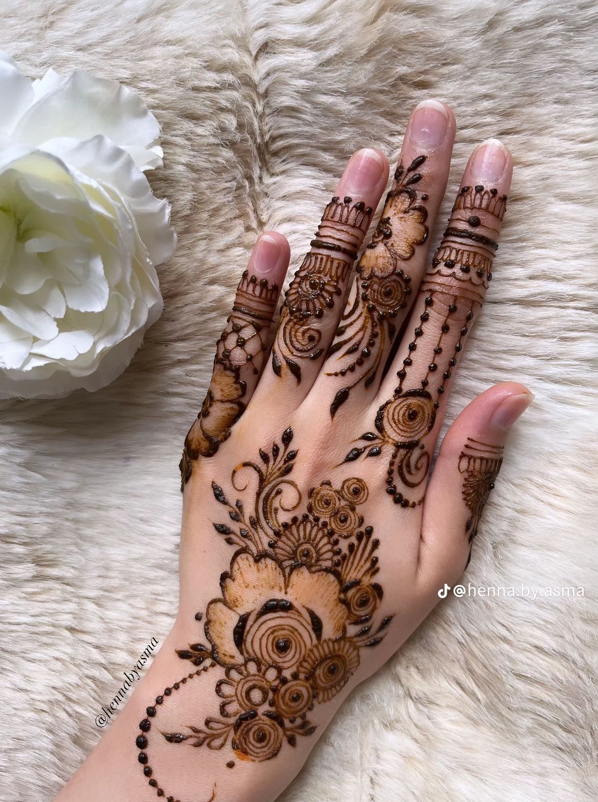 Royal Easy and Beautiful Mehndi Design (28) Royal Easy and Beautiful Mehndi Design (28)