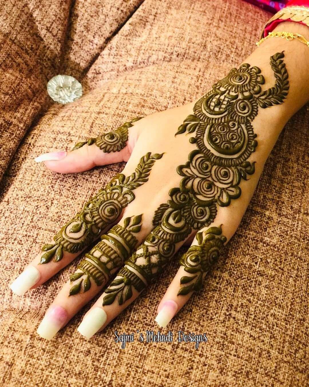 Royal Easy and Beautiful Mehndi Design (37) Royal Easy and Beautiful Mehndi Design (37)