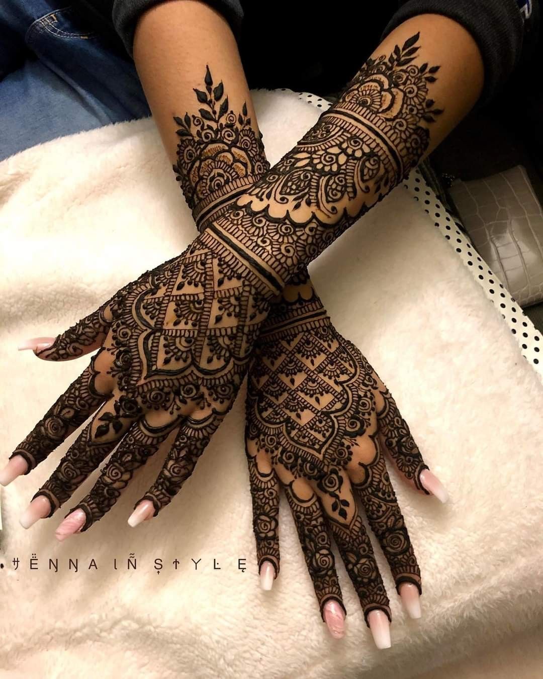 Royal Easy and Beautiful Mehndi Design (47) Royal Easy and Beautiful Mehndi Design (47)