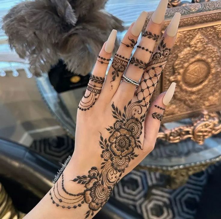 Royal Easy and Beautiful Mehndi Design (9) Royal Easy and Beautiful Mehndi Design (9)