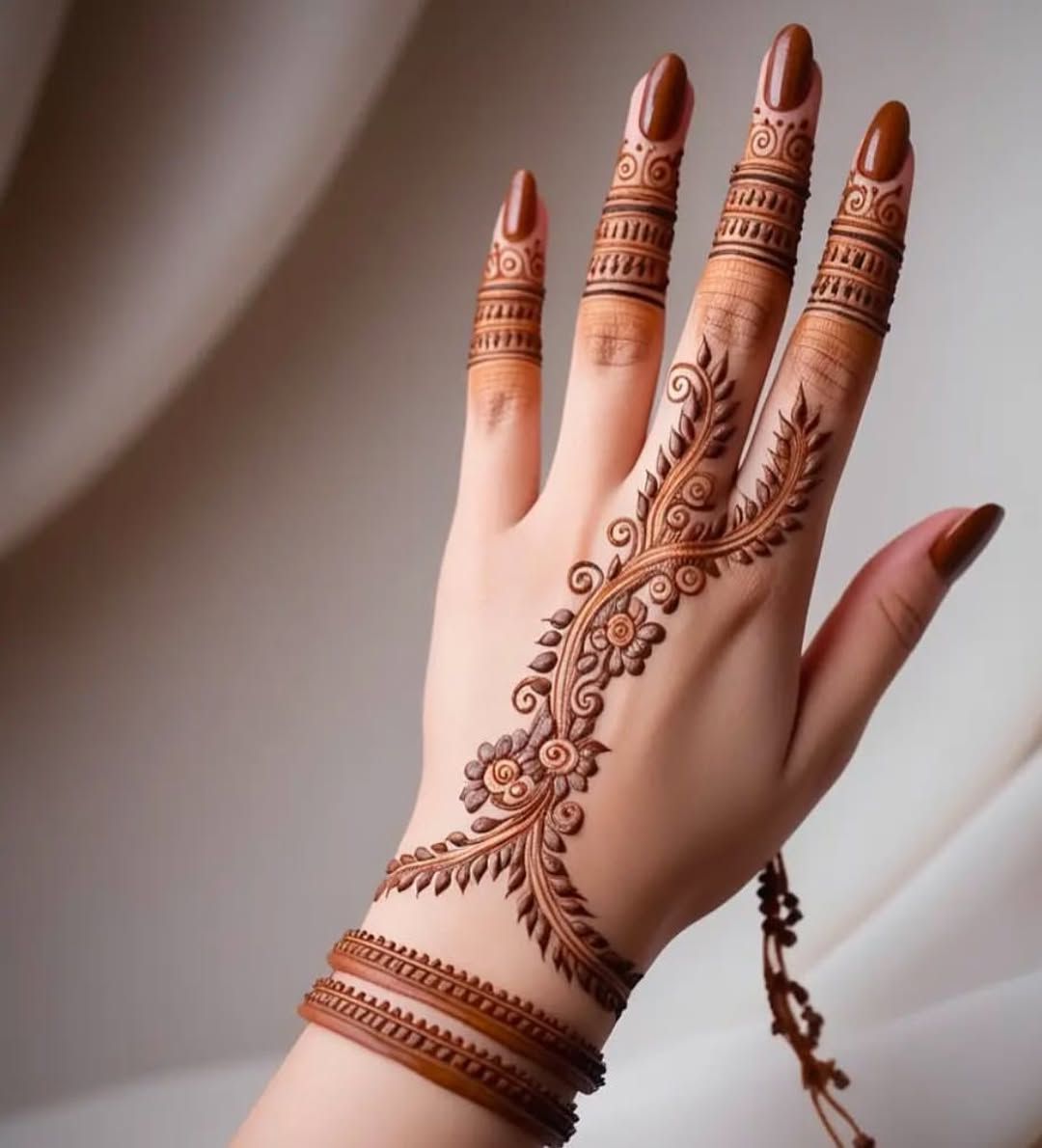 Royal Mehndi Designs Arabic Styles (31)