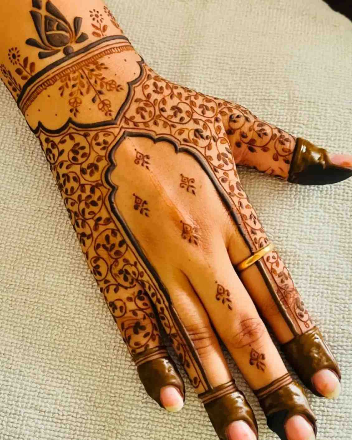 imgi 168 126024 finger mehndi design sachin mehandi art