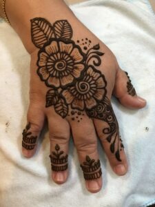 imgi 254 mehndi designs for kids aesthetic 1 225x300