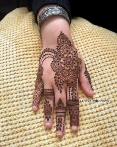 imgi 262 easy mehndi design photo circle 240x300