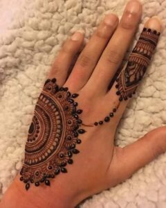 imgi 312 simple mehndi designs for kids front hand 240x300