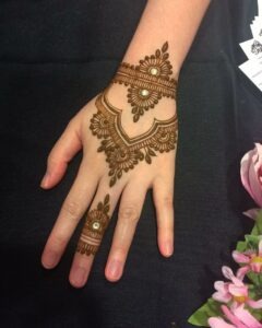 imgi 329 any simple mehndi designs for kids 240x300