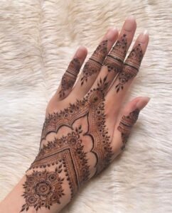 imgi 405 simple mehndi design dubai pattern 1 242x300