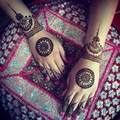 imgi 71 Latest Heart Arabic Mehndi Designs