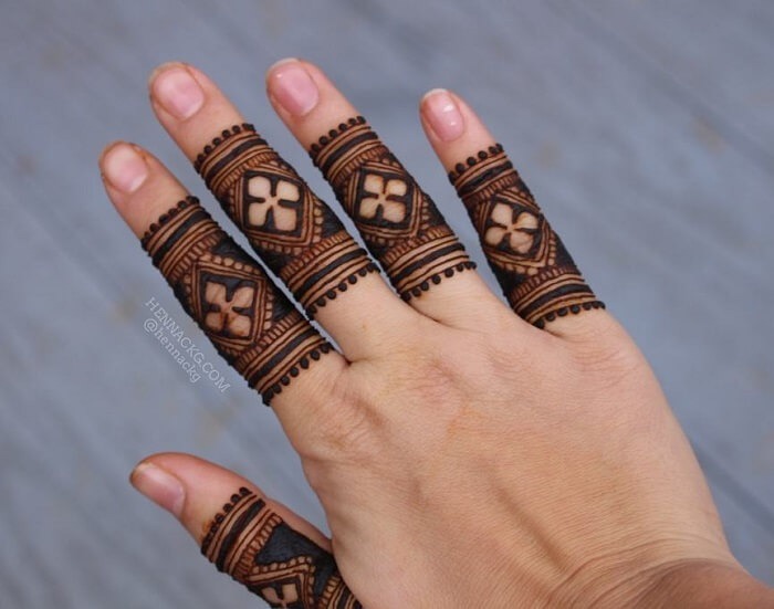 imgi 7 Attractive Finger Rings 1 imgi 7 Attractive Finger Rings 1