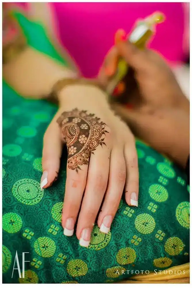 imgi 84 back side mehndi design 61