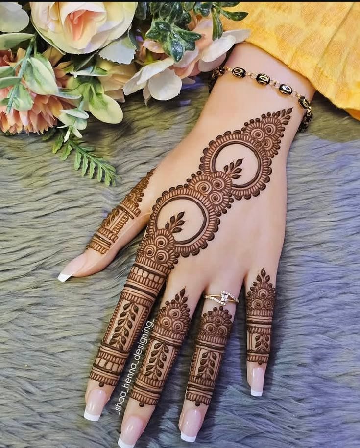 Easy mehndi design upper hand (2)