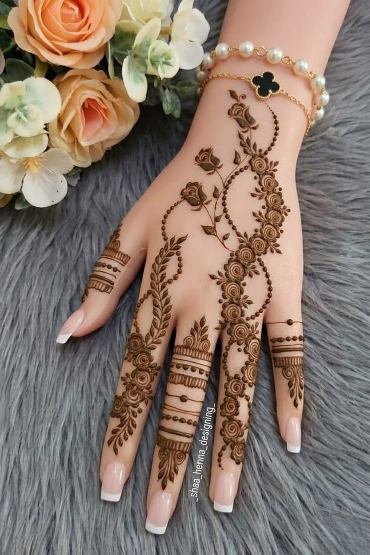 Easy mehndi design upper hand (5)