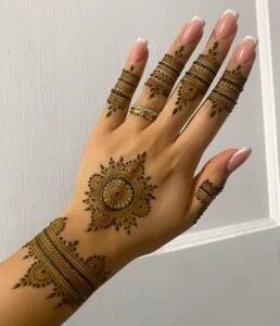 Easy mehndi design Easy mehndi design