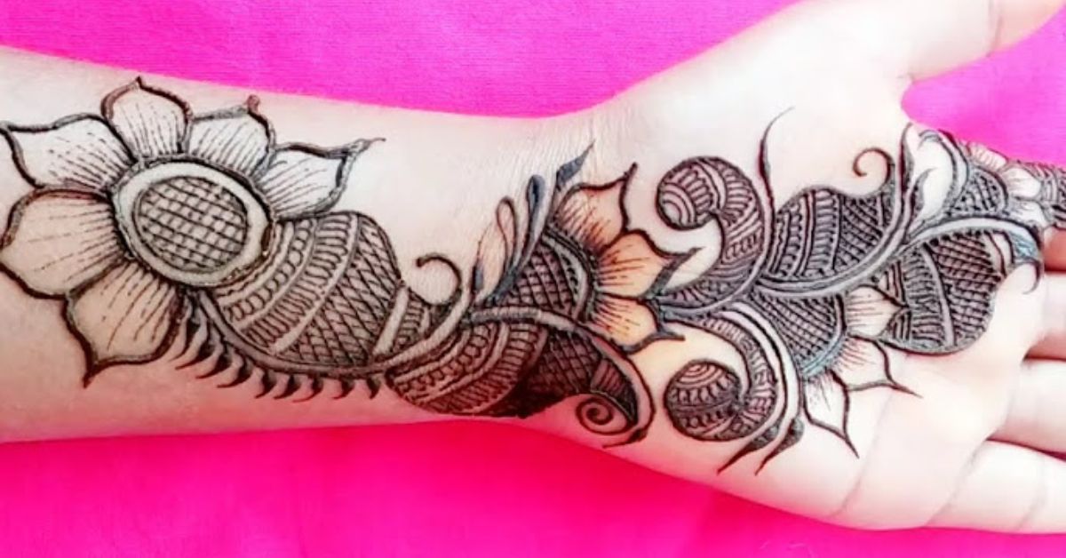 stylish one side mehndi design.