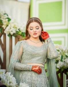 Front Hand Simple Mehndi Design