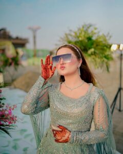 Rabeeca Khan Mehndi Design Engagement