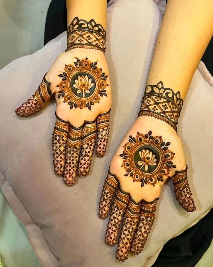 Rose Mehndi Design