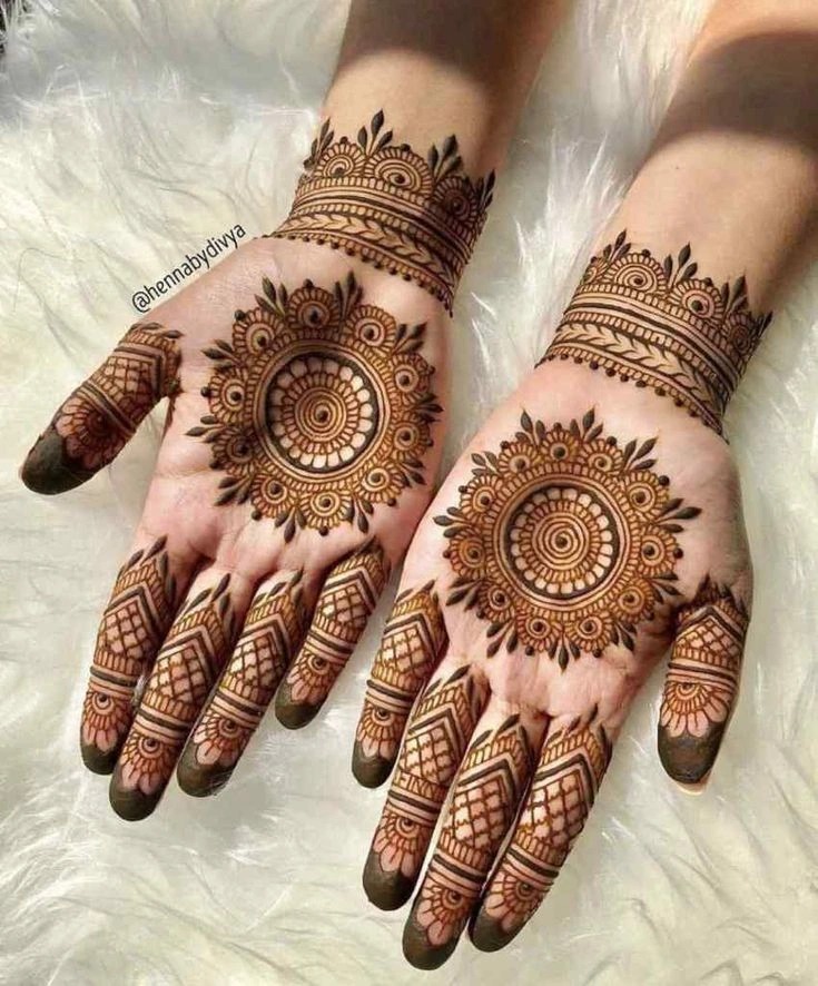 Simple Flower Mehndi Designs For Front Hands