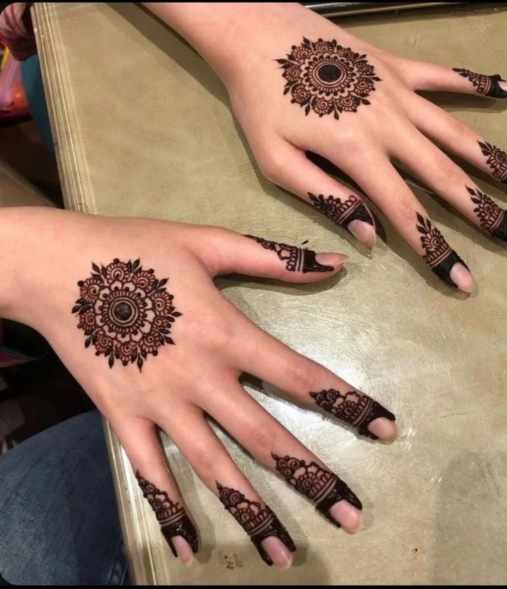 Stylish Floral Mehndi Design