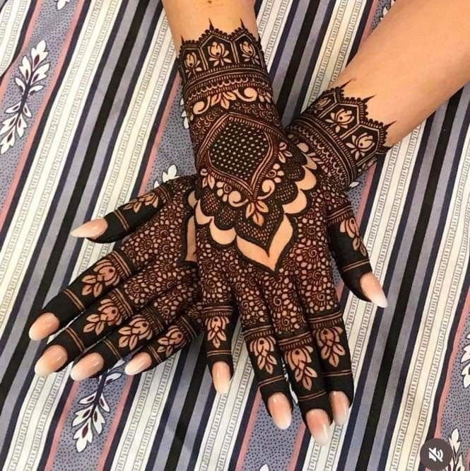 back hand bharwa mehndi design images