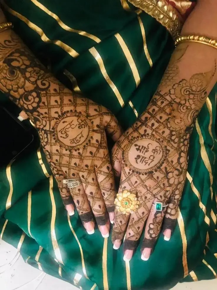 back hand mehndi design