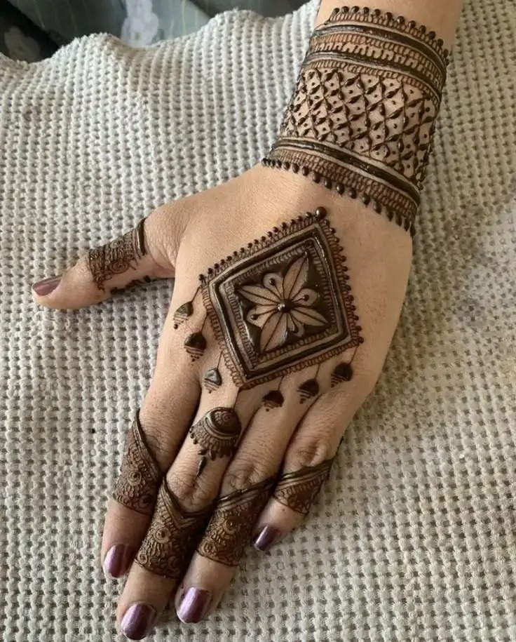 bharwa mehndi designs