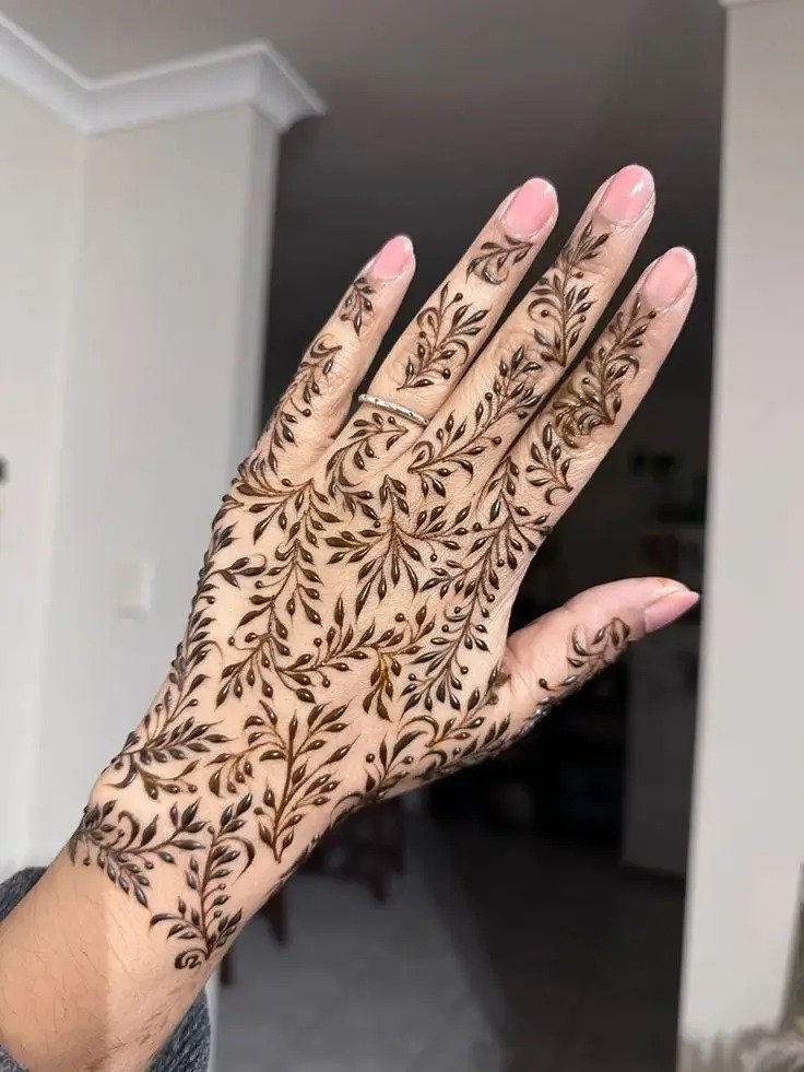 bharwa simple mehndi design