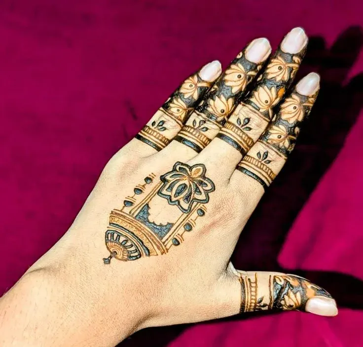 Back Hand Simple Mehndi Design