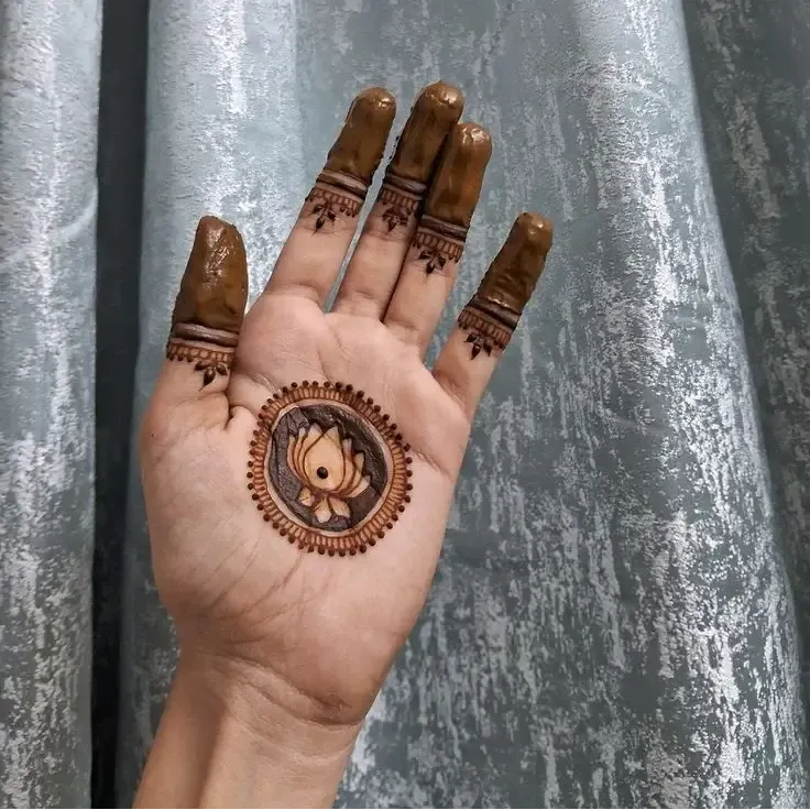 Palm Mehndi Front Hand Simple Mehndi Design