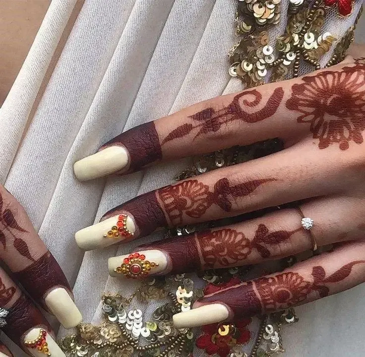 Simple Beautiful Mehndi Design