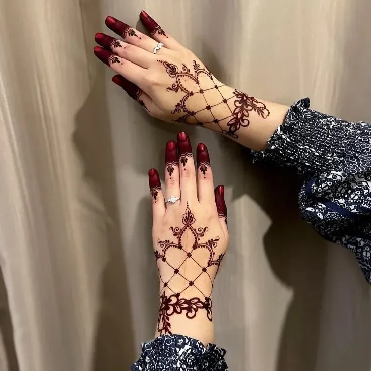 Simple Mehndi Design Back Hand