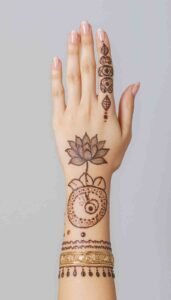 lotus mehndi design (5)
